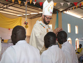 Sud Sudan. A Rumbek, diocesi del vescovo Christian Carlassare, giovani a Congresso e sei storiche ordinazioni