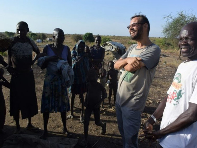 Sud Sudan. Carlassare (vescovo di Rumbek): “Andremo a piedi dal Papa a Juba”