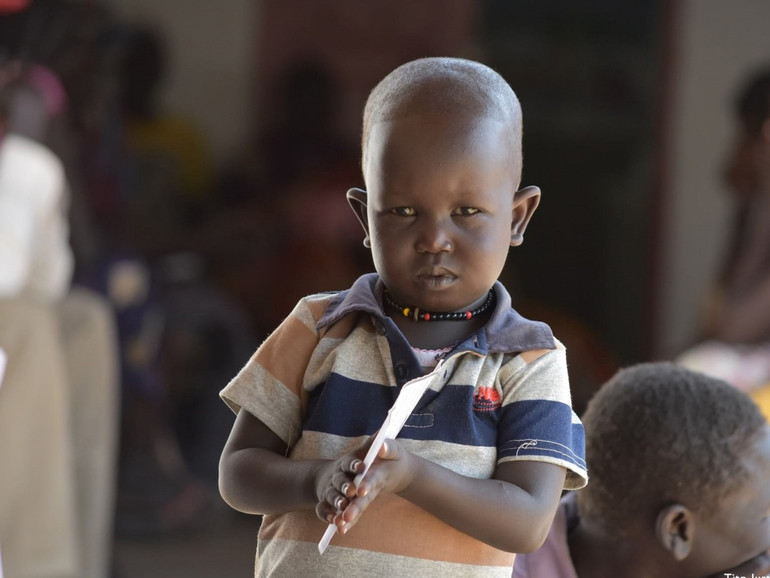 Sudan. Unicef: “Proteggere bambini e operatori umanitari”