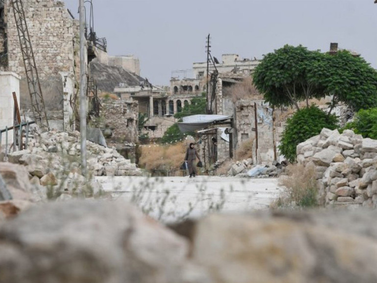 Terra Santa. Siria: p. Alsabagh (Nazareth), “un pallone preso a calci”