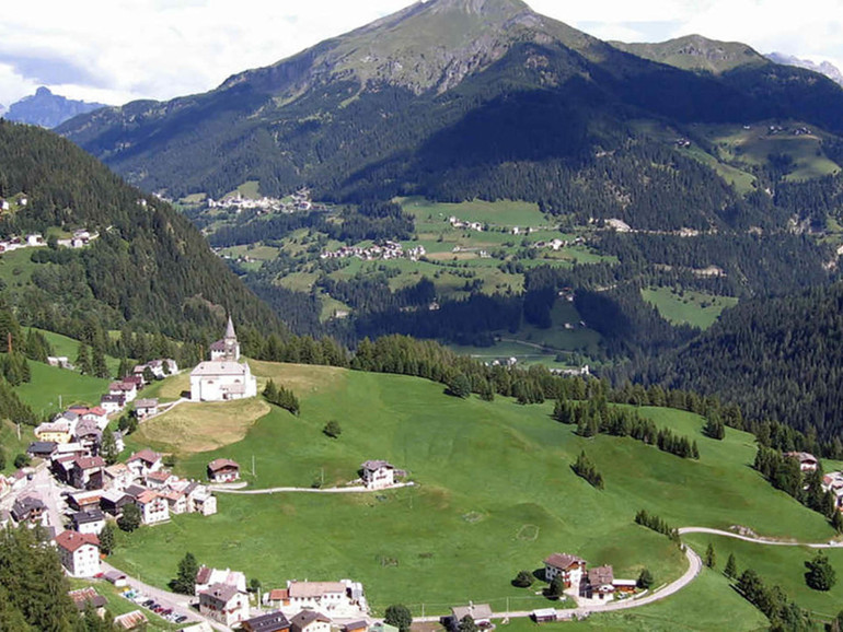 Tresché Conca. Giubileo per san Luigi Gonzaga Tresché Conca. Giubileo per san Luigi Gonzaga
