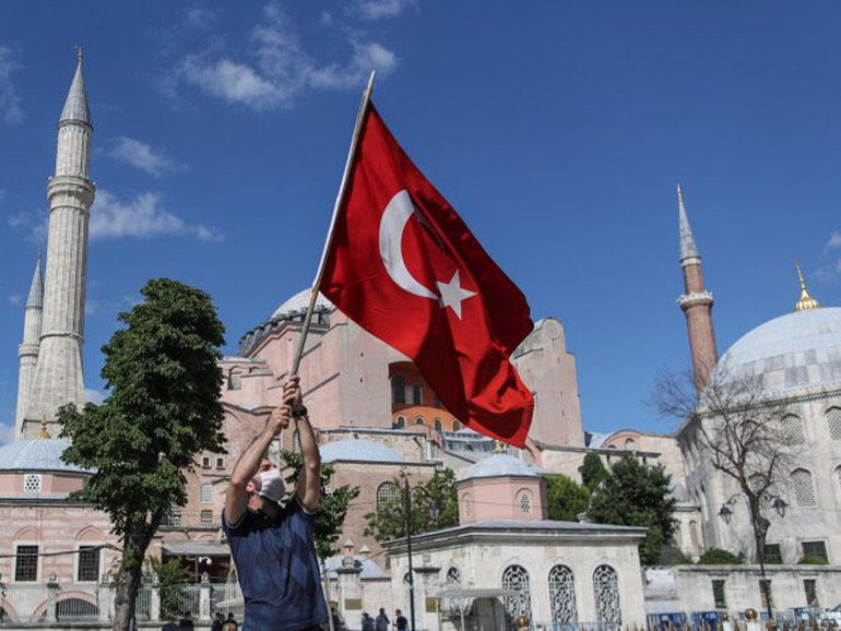 Turchia: Santa Sophia moschea. Alto Comitato per la Fratellanza umana, “si evitino passi che possano minare il dialogo e creare tensioni”