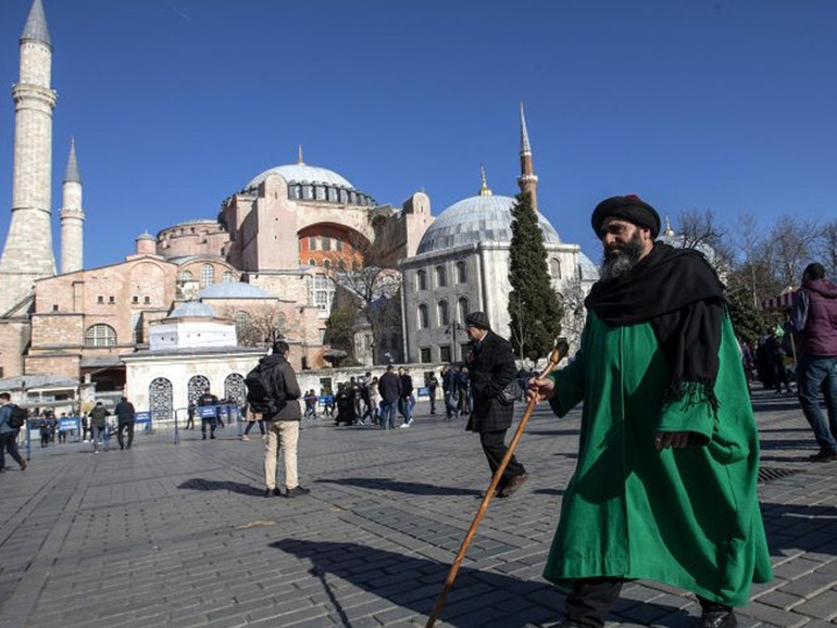 Turchia: Santa Sophia moschea. Patriarcato russo, “un duro colpo per ortodossia mondiale”. “Decisione influenzerà relazioni con cristianità”