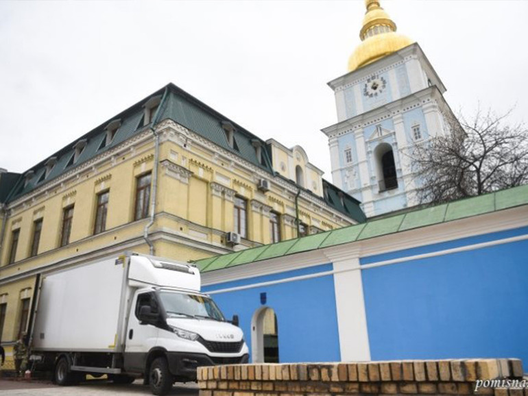 Ucraina: arrivato a Kiev primo carico di aiuti umanitari dal Patriarca Bartolomeo, saranno destinati a Chernihiv
