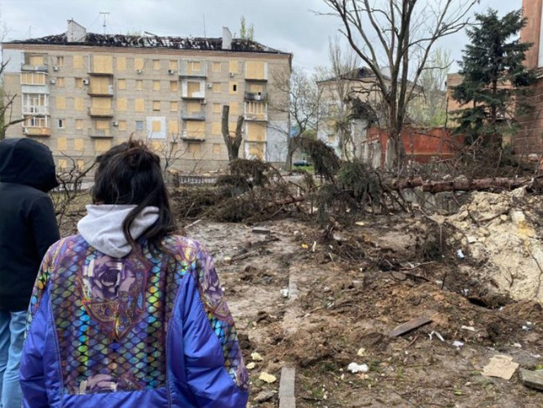 Ucraina: attacchi su Mykolaiv e Kherson. Continua l’Operazione Colomba, per non spegnere tra le macerie la speranza nella vita