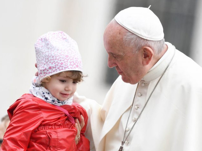 Udienza del Papa: “Una fede capace di spezzare le catene”