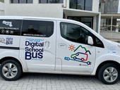 Un minibus per la formazione digitale contro la dispersione scolastica