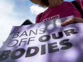 Usa: il dibattito sull’aborto infiamma il Paese, ma emerge la necessità di aprire a una protezione sociale inesistente