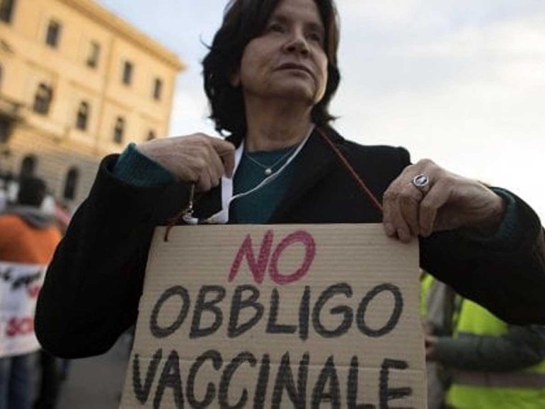 Vaccino, indagine europea sul fenomeno "no vax" con l'Università di Torino Vaccino, indagine europea sul fenomeno "no vax" con l'Università di Torino
