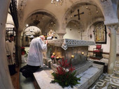 Veglia di preghiera a Bari: card. Zuppi, “una guerra tra cristiani umilia e scandalizza”