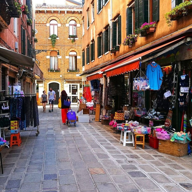 Venezia è viva e guarda avanti: com'è nato il primo centro commerciale quartierale della città