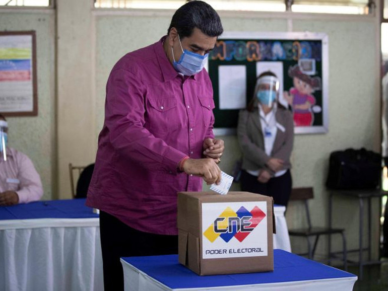 Venezuela. Il grido d’allarme della Chiesa all’indomani del voto che riconsegna il Paese a Maduro