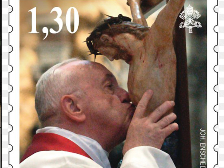 Verso il Giubileo 2025. I francobolli emessi dalle Poste Vaticane: Papa Francesco e la preghiera
