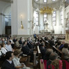 Mons. Mattiazzo inizia un'omelia sentita, nella quale racconta l'evoluzione della chiesa di Padova in questi 26 anni