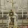 L'ostensione del Santissimo sull'altare