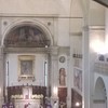 Tutti i banchi della chiesa di Santa Maria in Vanzo sono occupati 