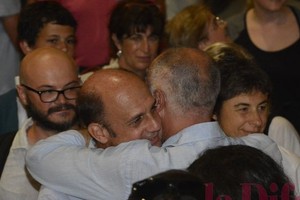 Al palazzo arriva anche l'altro vincitore di questa tornata elettorale, il portabandiera di Coalizione civica, Arturo Lorenzoni
