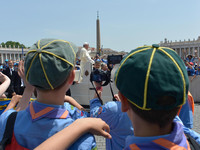La carica del 101 mila scout con papa Francesco