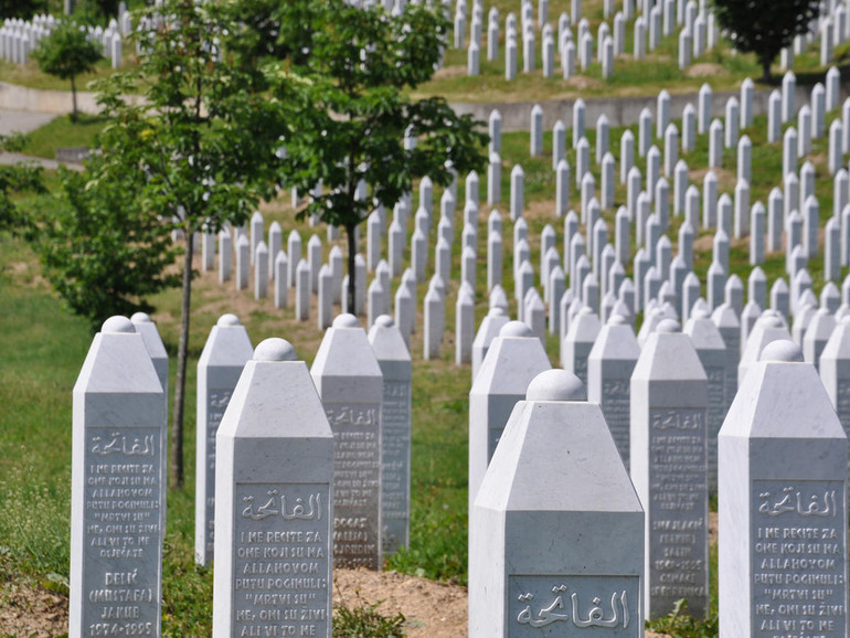 Vent'anni dopo l'eccidio Srebrenica resta una ferita aperta