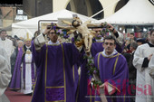 Domenica 14 iniziano i pellegrinaggi vicariali alla porta santa del Duomo