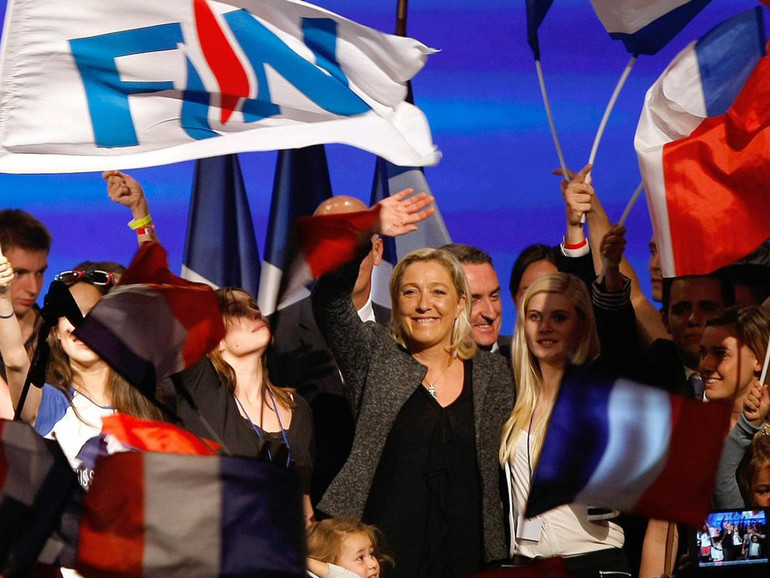 Le Pen trionfa con i voti cattolici