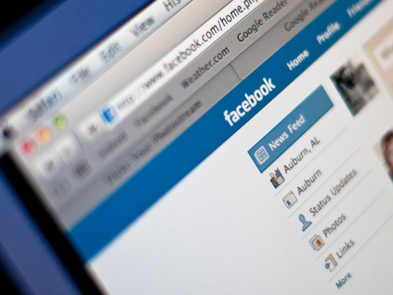 Giovani, boom di web e smartphone. Facebook è già il passato Giovani, boom di web e smartphone. Facebook è già il passato