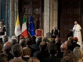 Papa Francesco al Quirinale: "laicità positiva" per migrazioni, lavoro e famiglia