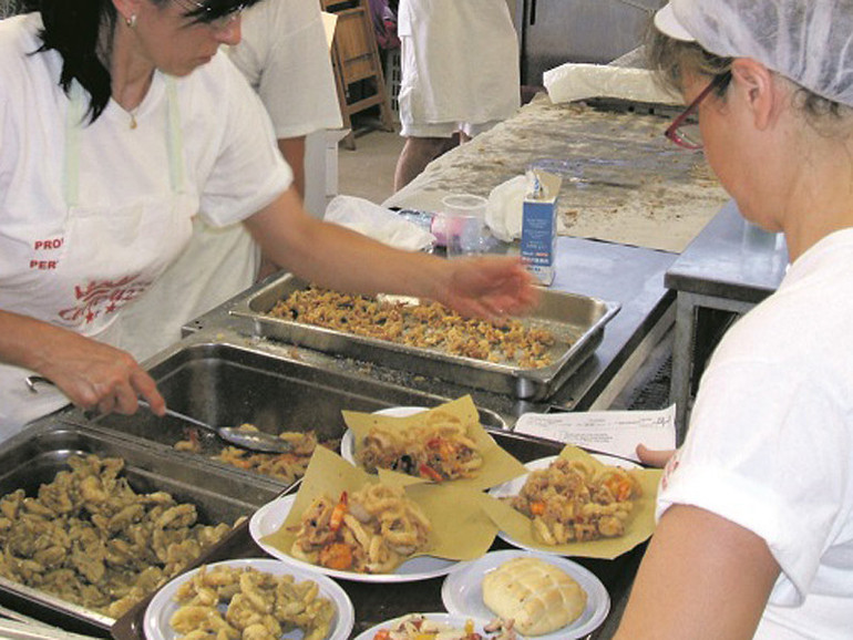 Pernumia fa "festa" alle rane Pernumia fa "festa" alle rane