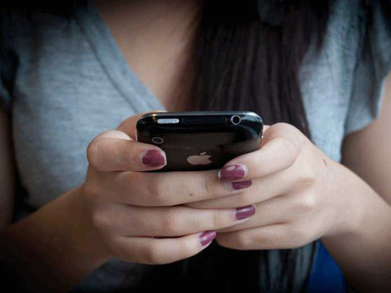 “@dolescenti online”: vigilare e condividere “@dolescenti online”: vigilare e condividere
