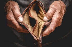 Povertà spirituale e altri tipi di povertà. Anche come famiglie abbiamo bisogno di convertirci e imparare ad ascoltare i poveri