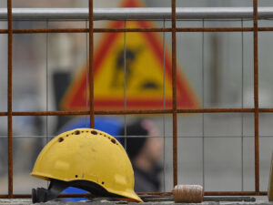 Lavoro e diritti. I cantieri, trappole mortali dove la tutela è un miraggio
