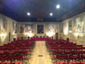 Polemica sulla presentazione del libro di David Parenzo. La Diocesi: “La pace non si misura da una sala”