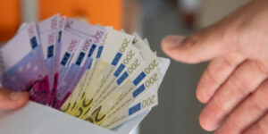 Corruzione. Transparency International: “Italia a marcia indietro, ma anche Europa e resto del mondo arretrano nella lotta”