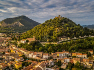 Una passeggiata per dire stop cemento sui Colli