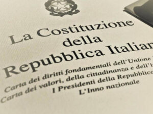 Appello alla politica. Il volontariato ci invita a rispettare la Costituzione
