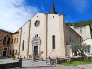 «Da fonte a fonte»: l’Azione Cattolica cammina da Monteortone ad Abano per riscoprire il battesimo