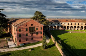 Dal Municipio al Campanile. Correzzola