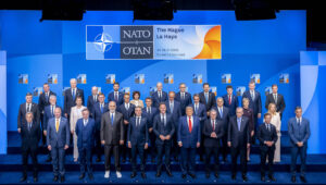 Vertice Nato: tutti, o quasi, soddisfatti. Lievita la spesa per difesa e sicurezza