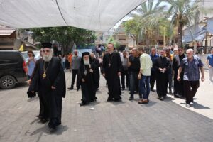 Card. Pizzaballa e patriarca Teofilo III entrati a Gaza. Portate tonnellate di aiuti per aiutare la popolazione