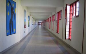 Suicidio al Due Palazzi, il dolore del vescovo Cipolla: «Interrotti percorsi umani e di speranza»