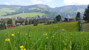 A Gallio “Aperitivo con l’autore” con Mauro Corona e la figlia Marianna