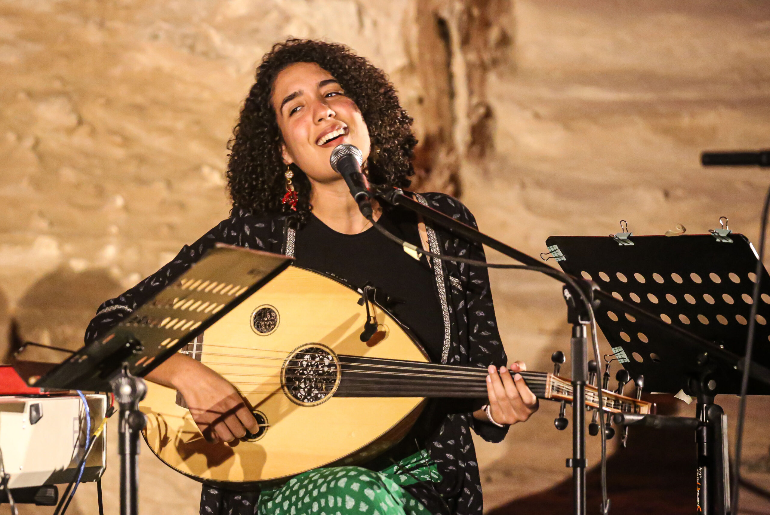 Musiche dal Mediterraneo con la prima regionale di Sarra Douik al Castello festival