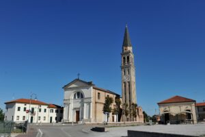 Dal Municipio al Campanile. Campolongo Maggiore