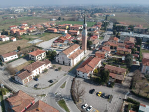 Dal Municipio al Campanile. Campo San Martino