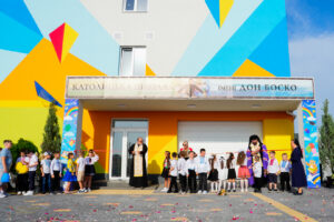 Zaporizhzhia, inaugurata la prima scuola cattolica nell’Esarcato di Donetsk. Vescovo Ryabukha: “Un raggio di luce tra le macerie”