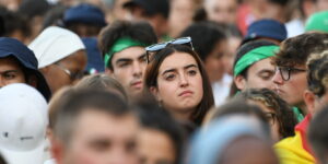 Adolescenti e futuro. Tra inquietudini, speranza, bisogno di stabilità e voglia di cambiare il mondo