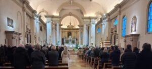 Nuovo ingresso nella parrocchia di Fratte. Il portale risplende