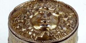 Il calamaio: oggetto enigmatico ricco di storia