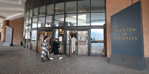 Ragazzino disabile seviziato a Torino. “Quando il branco uccide l’empatia”. Parla Maria Beatrice Toro