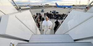 Papa in Turchia: atterrato ad Ankara